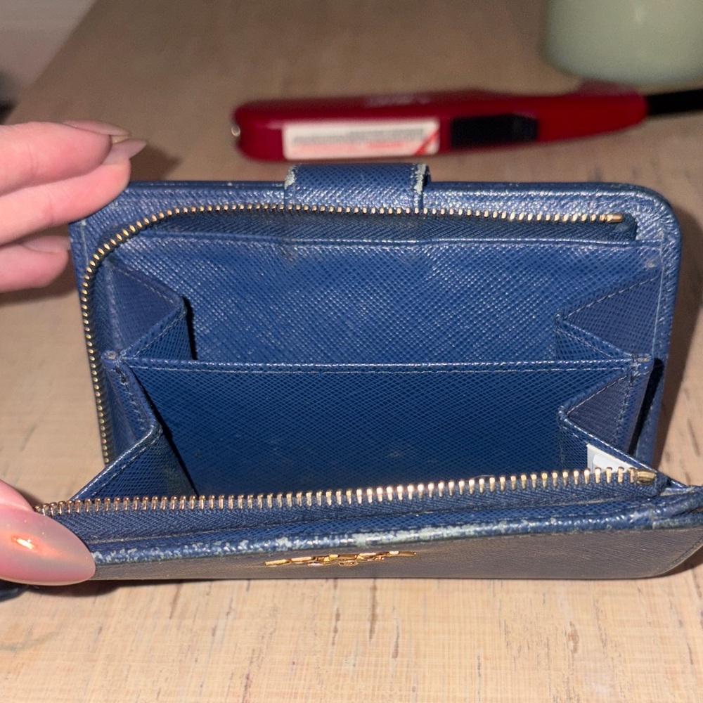 Prada Blue Saffiano Zip Wallet with Gold Logo - Picture 5 of 6